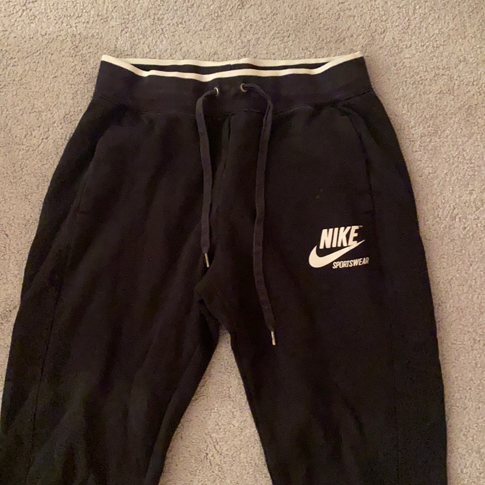 Nike joggers / sweatpants